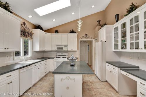 8 Rillstone Ct, East Freehold NJ  07728-8574 exterior