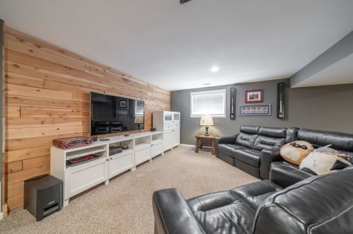 9221 Tranquility Dr, Florence KY  41042-9694 exterior