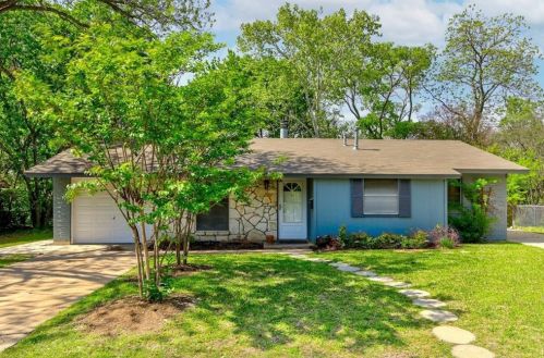 8416 Briarwood Ln, Austin TX  78757-6929 exterior