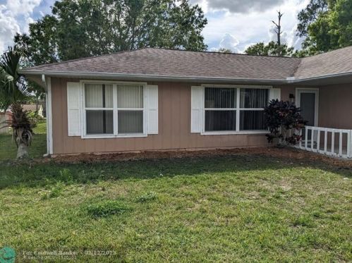 7501 Lakeland Blvd, Fort Pierce, FL 34951-1439