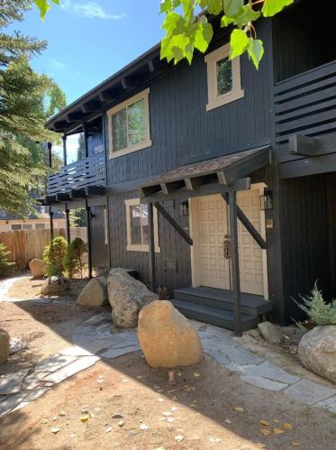 574 Danube Dr, South Lake Tahoe, CA 96150-6744