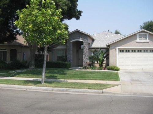 5707 Belgravia Ave, Fresno, CA 93727-6453