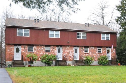 1431 Farmington Ave, Farmington CT  06032-1174 exterior