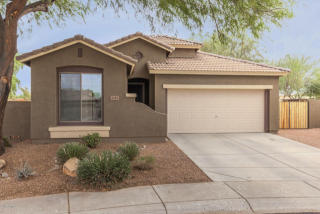 3287 Powell Ct, Gilbert, AZ 85298-8819