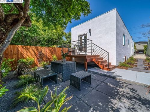 518 Stannage Ave, Berkeley CA  94706-1223 exterior