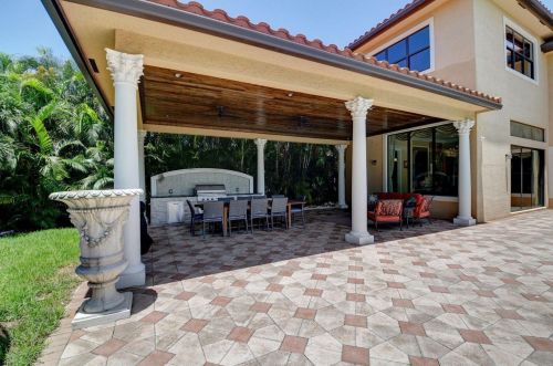 8285 Hawks Gully Ave, Delray Beach FL  33446-9674 exterior