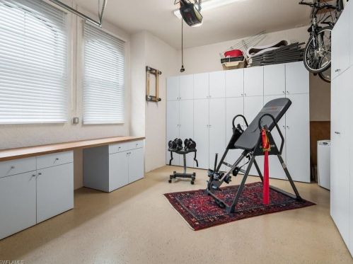 3225 Atlantic Cir, Naples FL 34119-8636 exterior