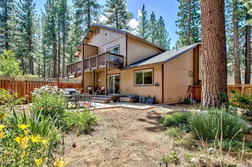 1087 Marjorie St, South Lake Tahoe, CA 96150-4515