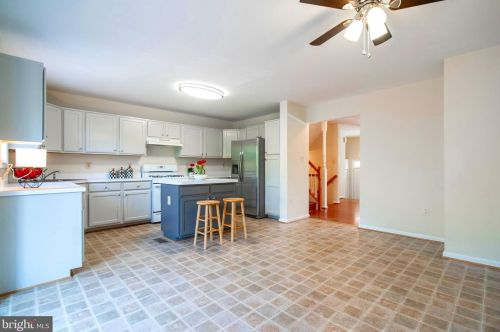 13578 Filly Ct, Gainesville VA  20155-2975 exterior