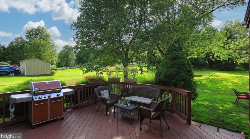 13 Woodside Ln, Flemington NJ  08822-3221 exterior