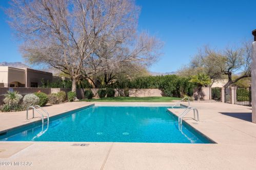 6566 Ghost Flower Dr, Tucson, AZ 85750-3161