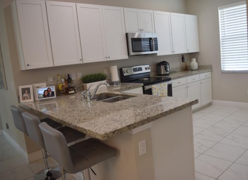 725 Leonardo Cir, Fort Pierce FL  34986-4355 exterior