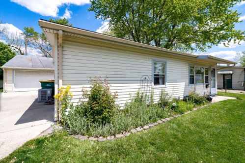 221 Rawson Dr, New Carlisle, OH 45344-1224