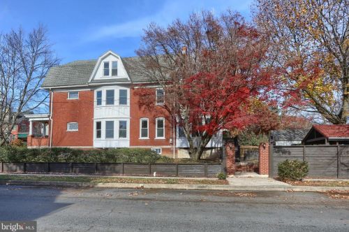 203 Paxtang Ave, Harrisburg PA  17111-1841 exterior