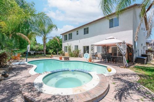 12607 Orangeblossom Ln, Riverside CA  92503-7059 exterior