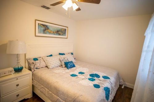 4287 Cynthia St, Orlando FL 32811-4228 exterior