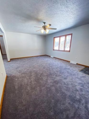 127 Mohawk Trl, Slippery Rock, PA 16057-3621