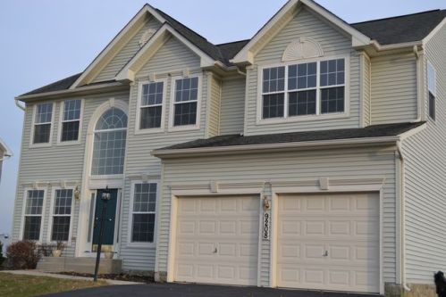 9208 Lindale Ave, Upton, PA 17225-8330