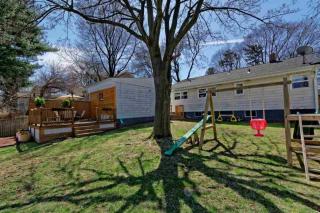 17 Hazelhurst Ave, Albany, NY 12203-2931