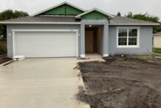 355 Aurora St, Fort Pierce, FL 34983-1578