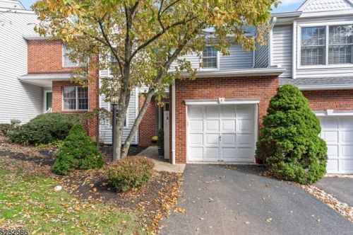 4 Ashwood Trl, Boonton, NJ 07005-8838