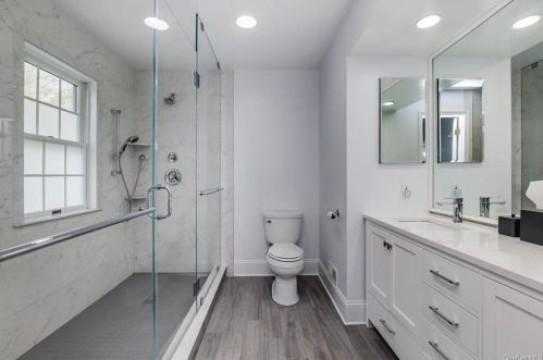 10 Reynal Xing, Scarsdale NY  10583-7414 exterior