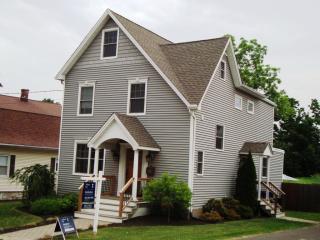 39 Fairfield Ave, Danbury, CT 06810-8134
