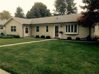 663 Yeasting St, Gibsonburg, OH 43431-1296