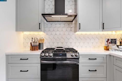 118 Lawnview Cir, Danville CA  94526-5107 exterior