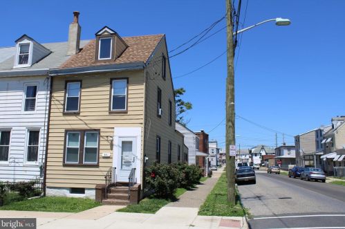 341 Hudson St, Gloucester, NJ 08030-1457