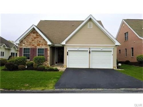 6 Nottingham Ln, Easton, PA 18045-2173