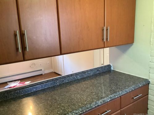 151 Love Ln, Manchester, CT 06040-2626