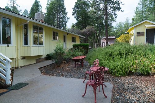 15737 Frenchtown Rd, Brownsville CA  95919-9717 exterior