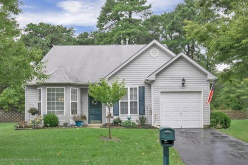57 Cedar Village Blvd, Bricktown, NJ 08724-2781