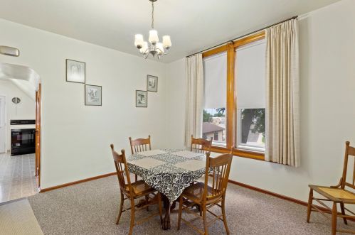 234 Main St, Juneau, WI 53039-1107