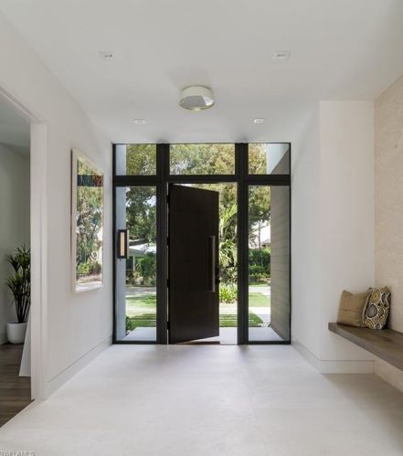 376 1st Ave, Naples FL  34102-5905 exterior