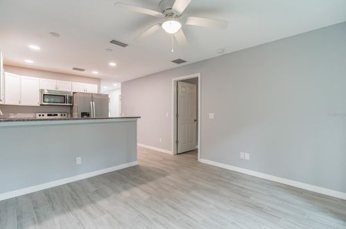 561 Live Oak Ave, Daytona Beach FL  32114-4846 exterior