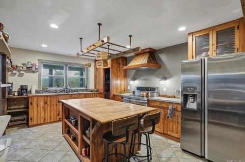 259 Shaw Rd, Middletown NY  10941-3246 exterior