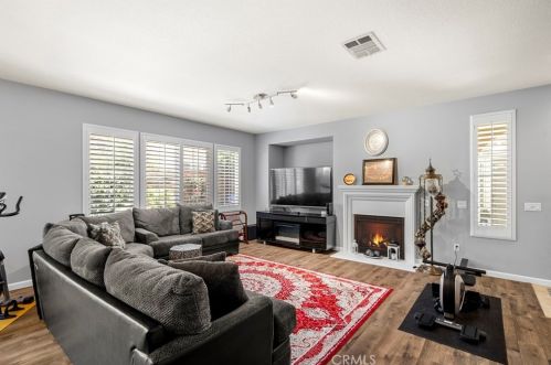 23860 Toscana Dr, Santa Clarita CA  91354-3015 exterior