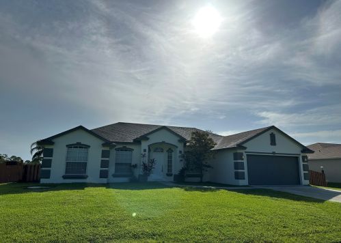 1921 Gemini Ln, Fort Pierce, FL 34984-4447
