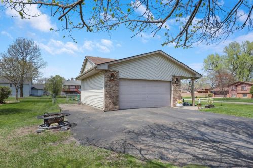 7949 Bryant Ct, Minneapolis, MN 55444-2071