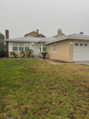 16213 Mckinley Ave, Long Beach, CA 90746-1028
