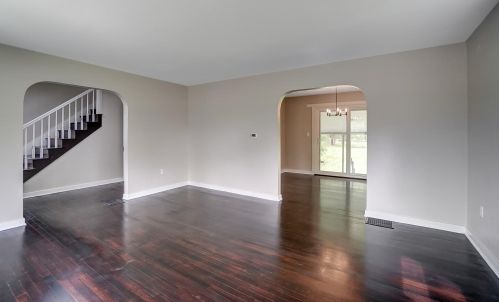 2236 Burnett Rd, Springfield OH  45505-3428 exterior