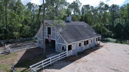 3400 25th Ave, Naples FL  34117-7122 exterior