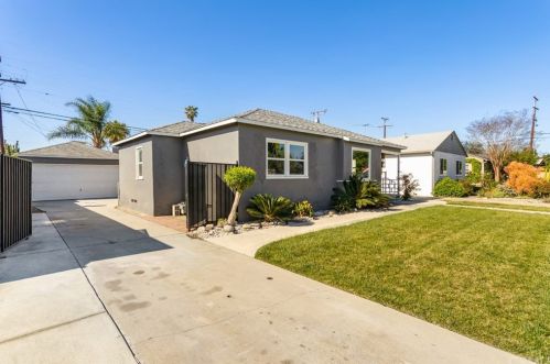 5348 126th St, Hawthorne, CA 90250-4129