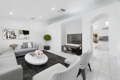31605 Neuma Dr, Cathedral City, CA 92234-3269