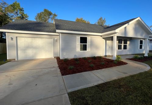 155 Howlin Rd, Defuniak Springs, FL 32433-4708