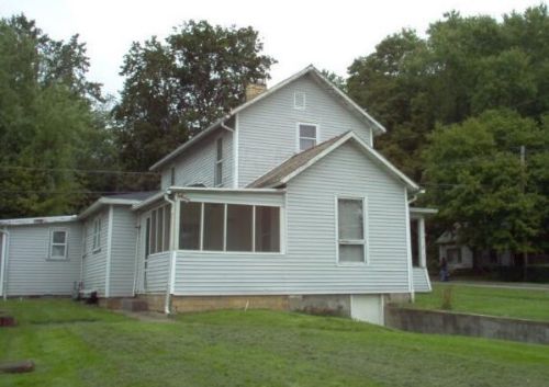 257 Burr Oak Blvd, Nelsonville, OH 45764-1502