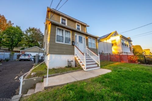 551 Leo St, Industrial Hillside NJ  07205-1726 exterior