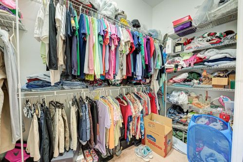 519 Laurel Rd, Nokomis FL  34275-5243 exterior